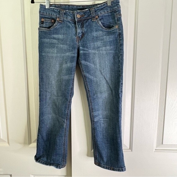 Refuge Cropped Jeans - Picture 2 of 4